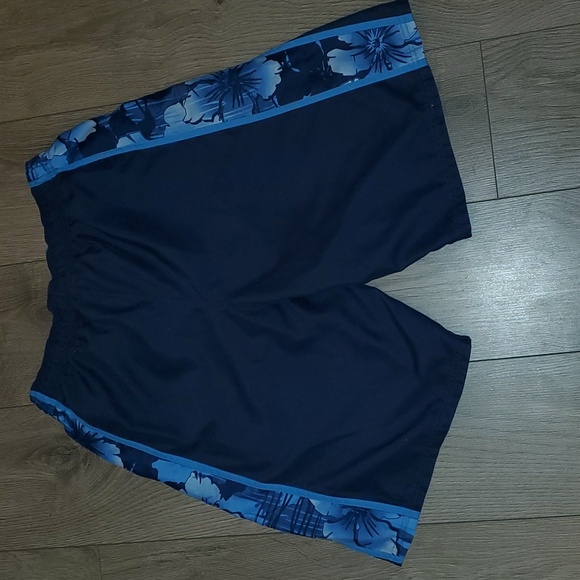 Mens Nike Swim (M) - Picture 3 of 3